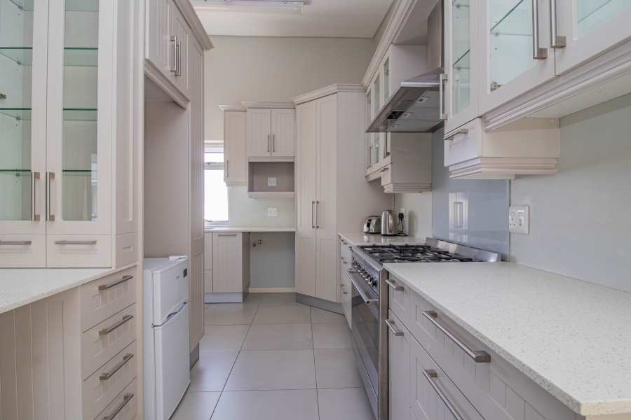 14 Bedroom Property for Sale in Kleinmond Western Cape